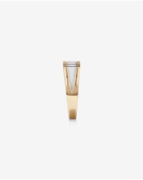 Michael Hill - Men's Ring with a Diamond in 10kt Yellow Gold