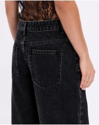 Minima Esenciales - Mid Rise Wide Leg Jeans
