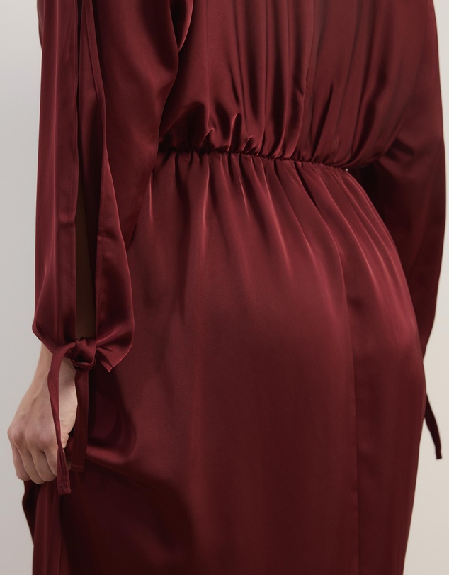 Atmos&Here Curvy - June Satin Split Sleeve Midi Dress