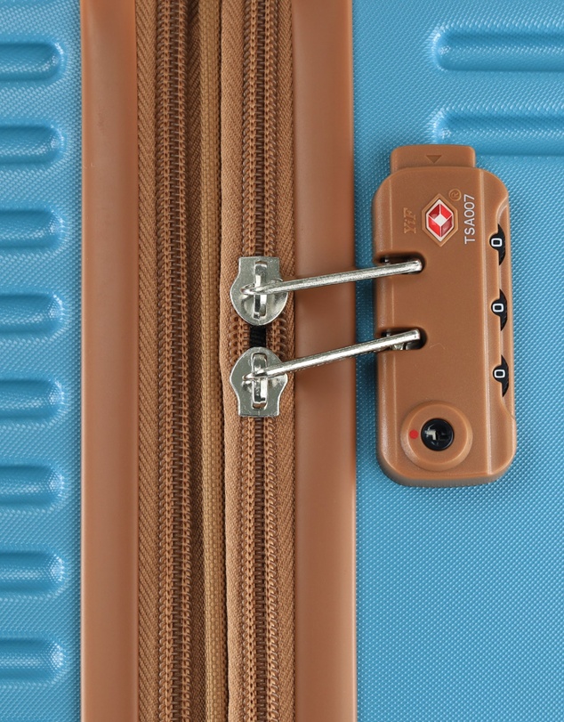 Pierre Cardin - Pierre Cardin 80cm Large Hard Shell Suitcase