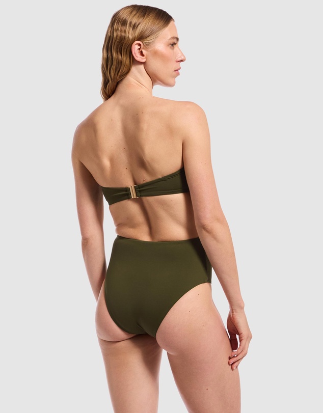 JETS - Jetset Smooth U-Trim Bandeau Top