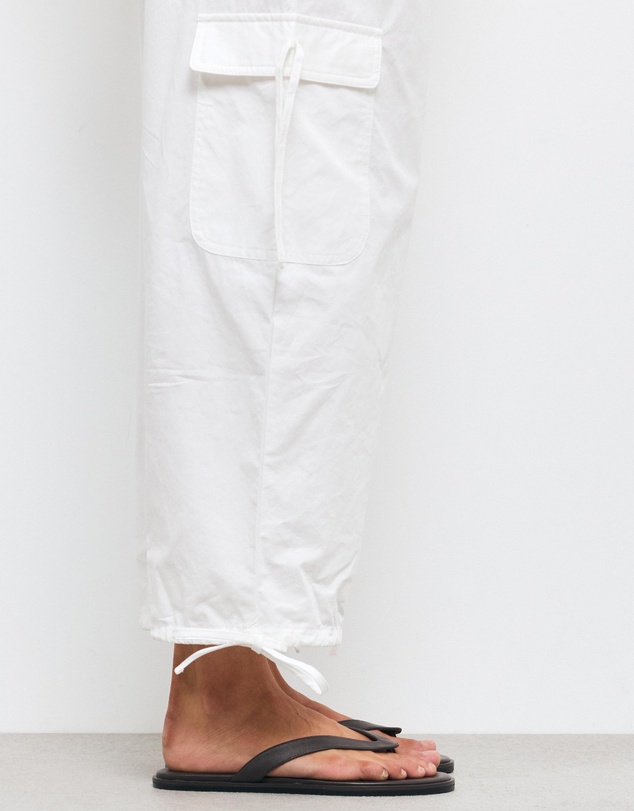 AERE - Round Toe Leather Thongs - Women's