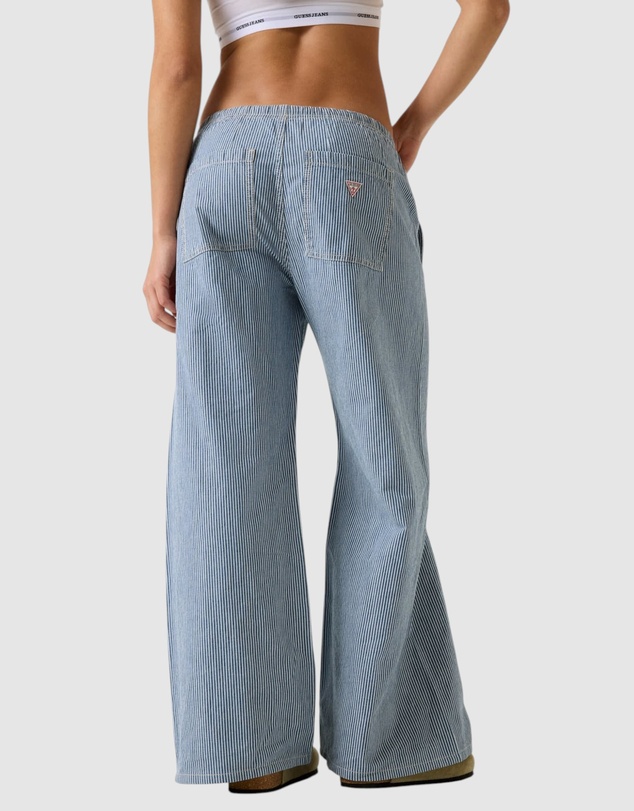GUESS Jeans - GUESS JEANS Low-Rise Jogger Twisted Extrawide Jeans