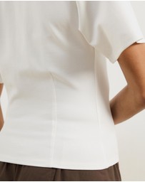 Atmos&Here - Fitted Waist T-Shirt