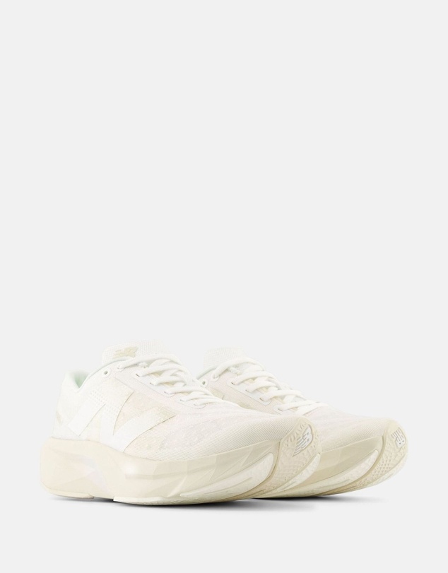New Balance - FuelCell Rebel v4 - Women's