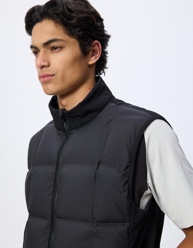 Emporio Armani EA7 - Golf Pro Light Padded Vest