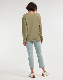 Amelius - Jessie Crew Neck Sweater