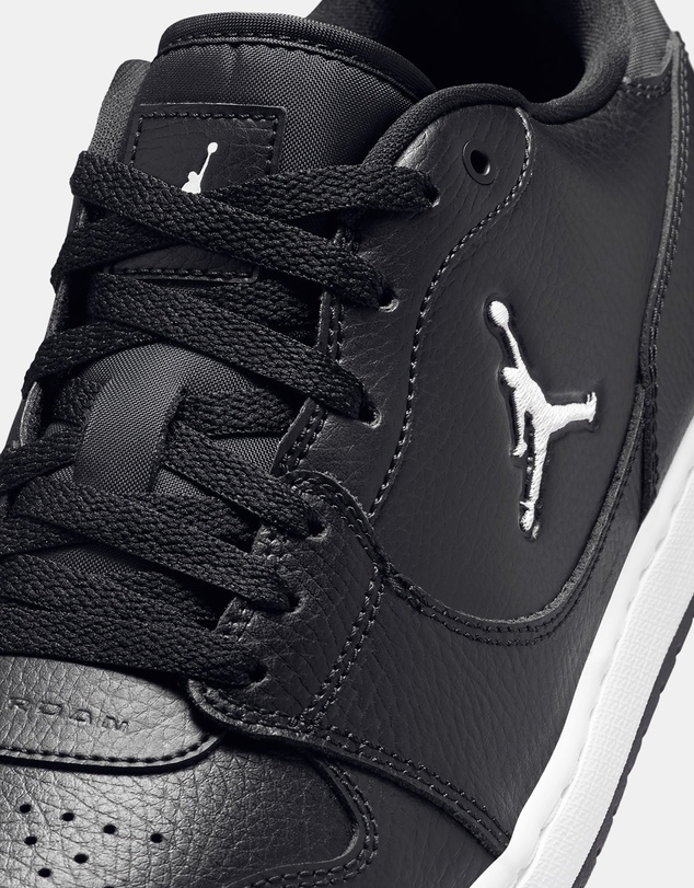 Nike - Jordan Access Court Low - Men's