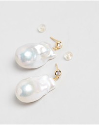 Carly Paiker - Ceto Baroque Pearl Earrings