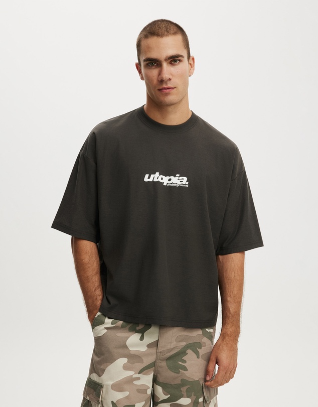 Cotton On - Cropped Fit Graphic T-Shirt