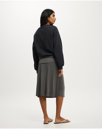 Cotton On - Boxy Crew Neck Sweatshirt