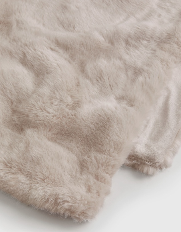 Country Road - Loui Faux Fur Throw