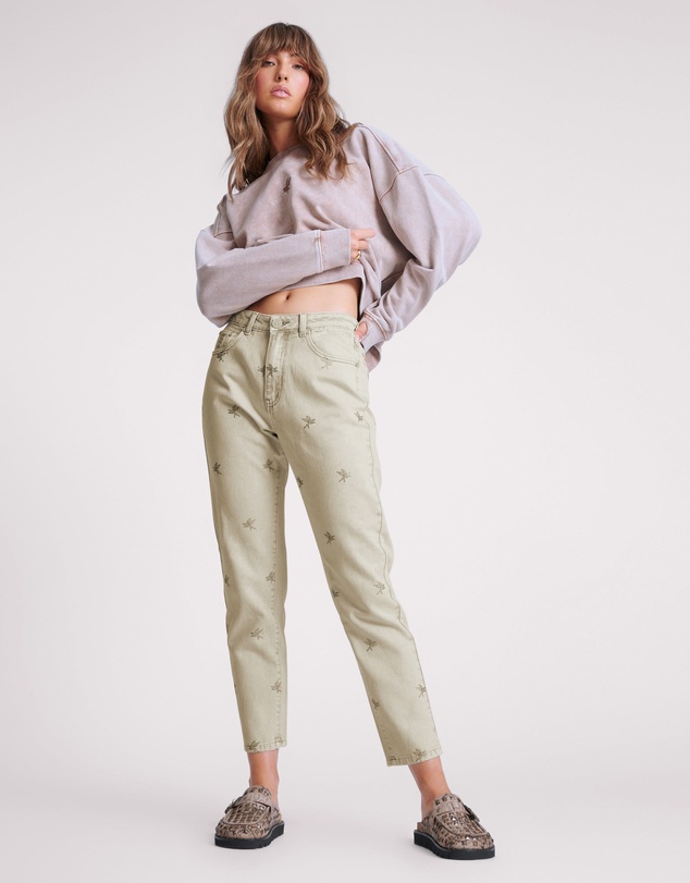 ONE TEASPOON - Antique White Embellished Legends Mom Jeans