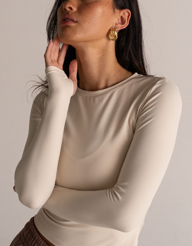 HyperLuxe The Label - Contour L/S Top