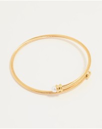 Lovisa - Waterproof Gold Plated Stainless Steel Pearl Twisted Bangle
