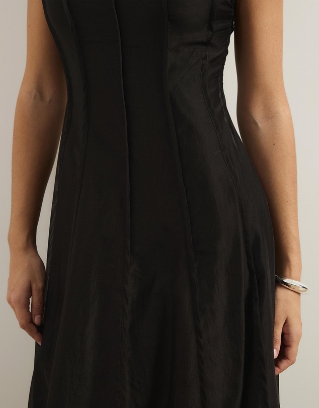 Atmos&Here - Cindy Short Sleeve Panelled Organza Midi Dress