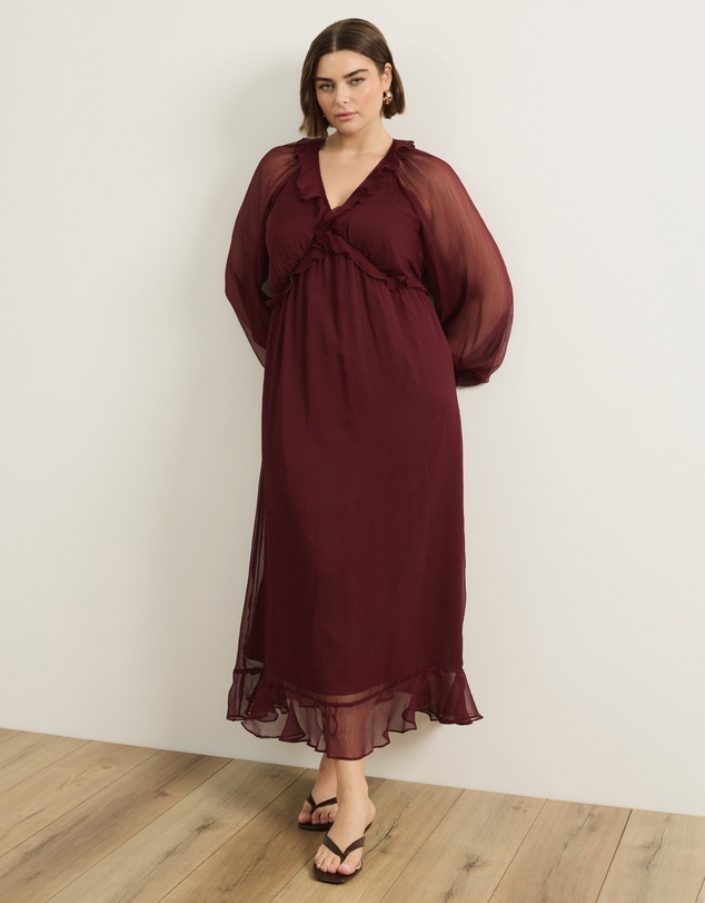 Atmos&Here Curvy - Tyla V-Neck Boho Midi Dress With Ruffle Detail