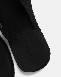 La Tribe - Canvas Thongs