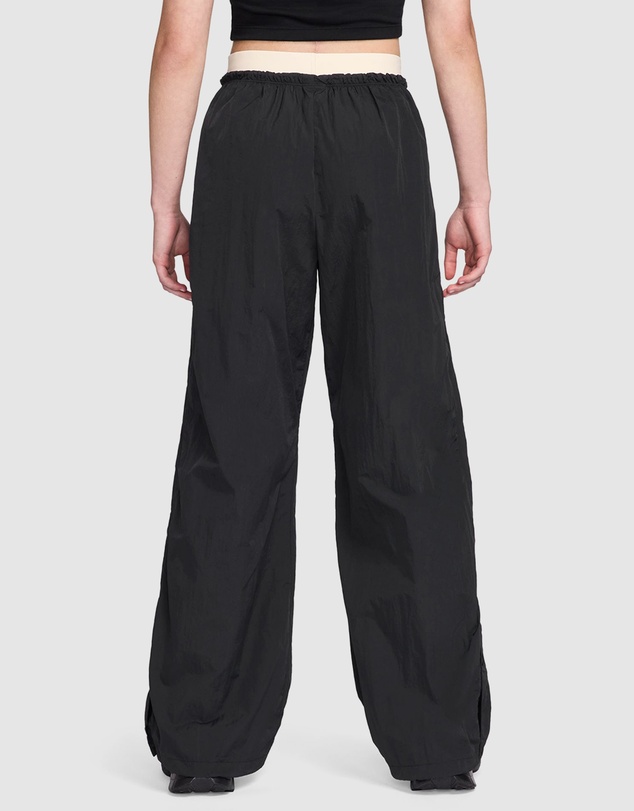 Nike - Nike Sportswear Parachute High Rise Pants