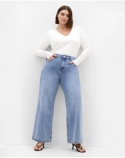 City Chic - Annie V Neck Top