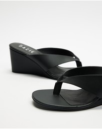 Dazie - Erin Thong Wedge Heels