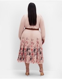 City Chic - Plus size Love Pleat Border Dress - buff