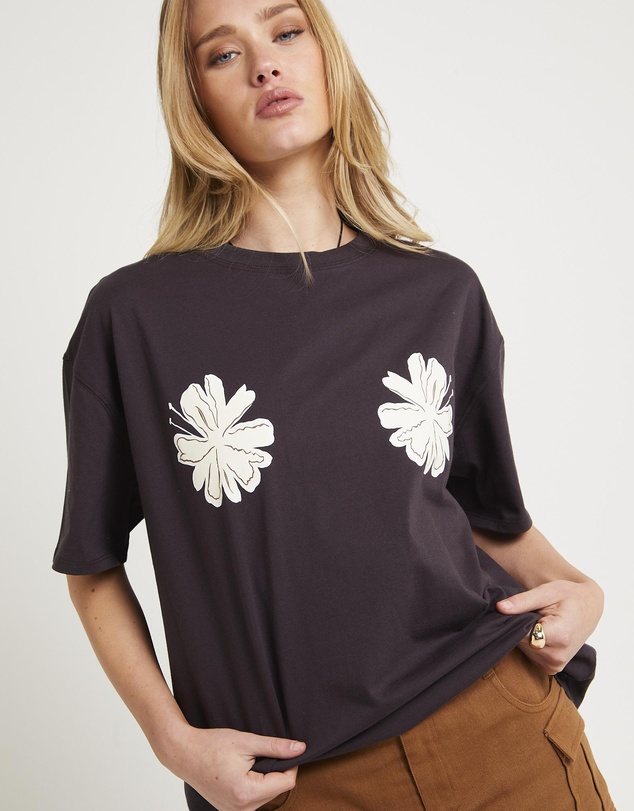 Subtitled - Flora Placement Oversized T-Shirt