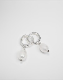 Country Road - Ava Mini Pearl Hoop Earring