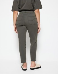 Commonry - The Soft Stretch Casual Pant