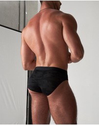 TEAMM8 - M8 Brief