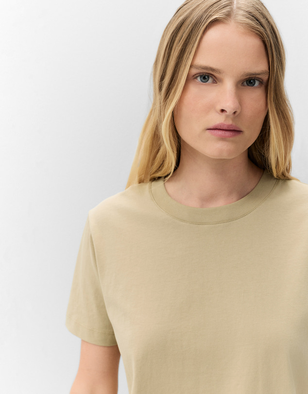 UNISON - The Classic Crew Tee