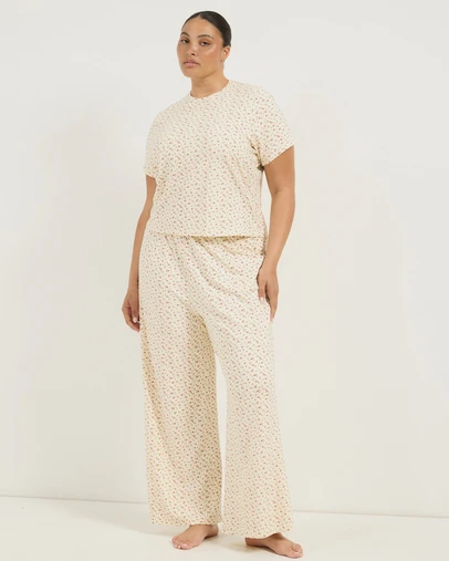Atmos&Here Curvy - Rue Short Sleeve T-Shirt Pyjama Set