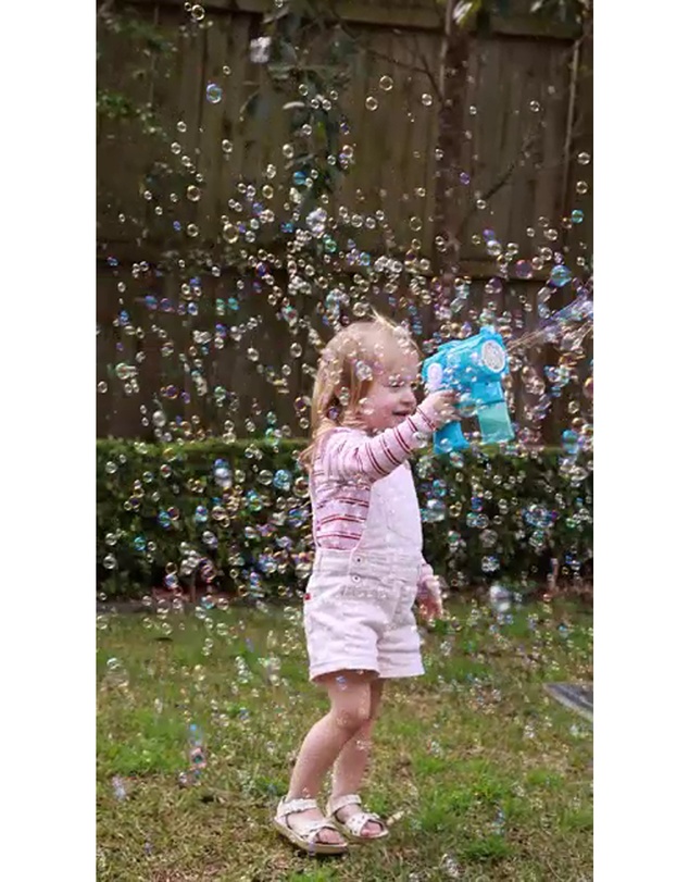 Freeplay Kids - Bubble Blaster w Light Sound