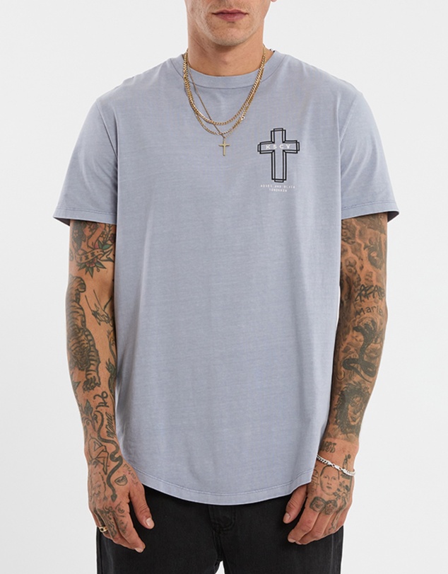 Kiss Chacey - Sanctus Dual Curved Tee