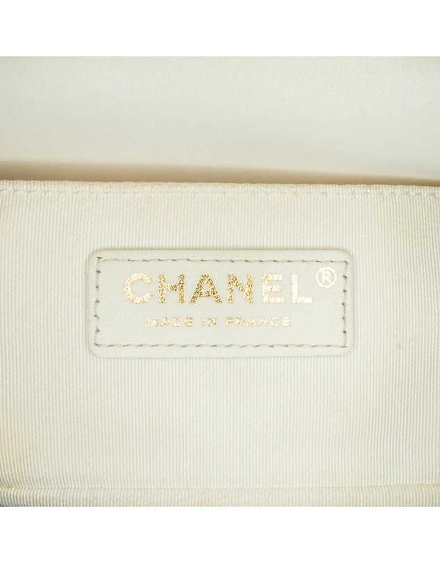 Pre-Loved by Azura Reborn - Pre-Loved chanel 19 Flap Bag Quilted Leather
