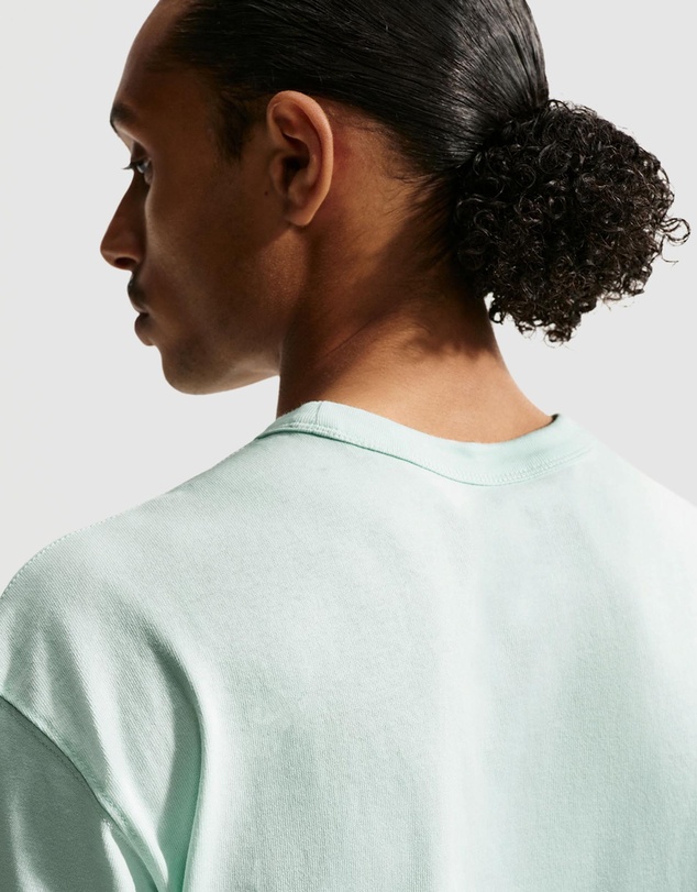 Nike - Sportswear Premium Essentials T-Shirt