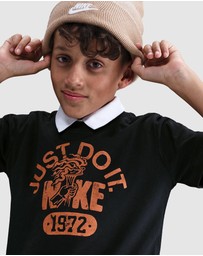 Nike - Just Do It Torch T-Shirt - Kids-Teens