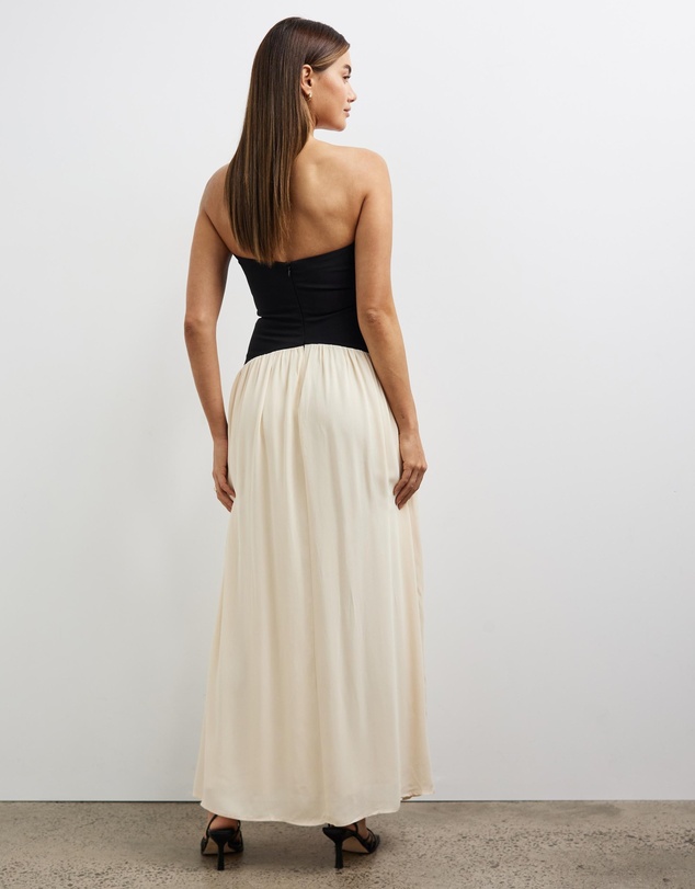 Revibe - Repaired Minima Esenciales Karis Drop Waist Maxi Dress - AU 8