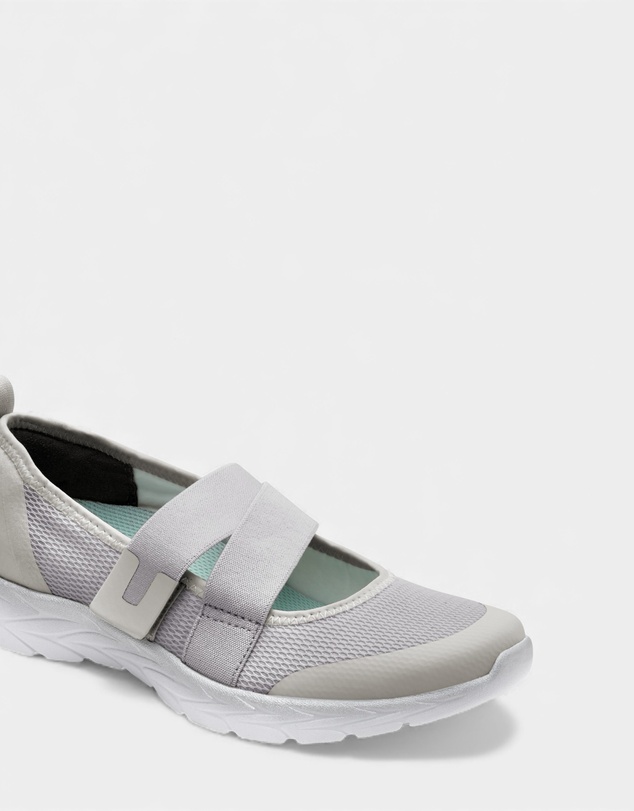 Vionic - Pace Slip-On Sneaker - Grey