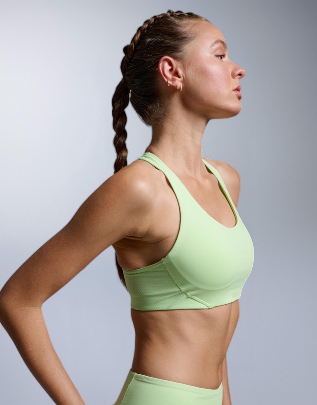 2XU - Aero Mesh Medium Impact Bra