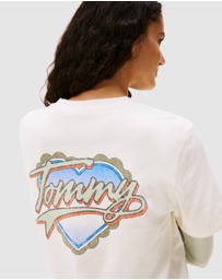 Tommy Jeans - Relax Wash TJ Heart Tee