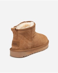 Ozwear Connection Uggs - Ugg Classic Matelasse Ultra Mini Boot
