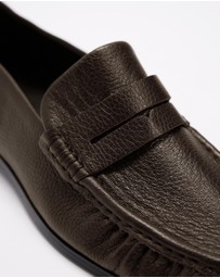 AERE - Classic Leather Loafers