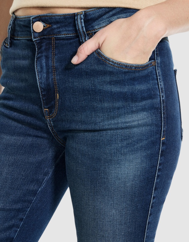 GUESS - Mid-Rise Sexy Straight Jeans