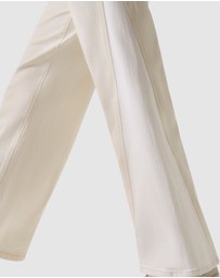 GUESS - GUESS JEANS G11 Wide Leg High-Rise Twisted Jeans