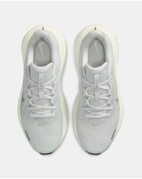Nike - Winflo 12 - Women's