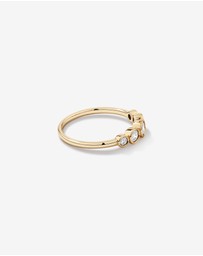 Michael Hill - 0.46 Carat TW Round Brilliant Graduated Diamond Bezel Set Ring in 10kt Yellow Gold