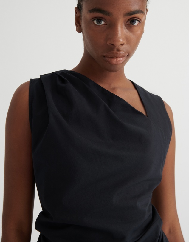Kowtow - Genre Top
