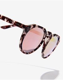 Hawkers Co - HAWKERS - Carey Grey Rose Gold Warwick Sunglasses for Men and Women