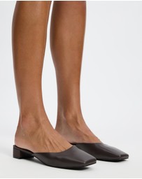 Atmos&Here - Willow Square Toe Leather Mules